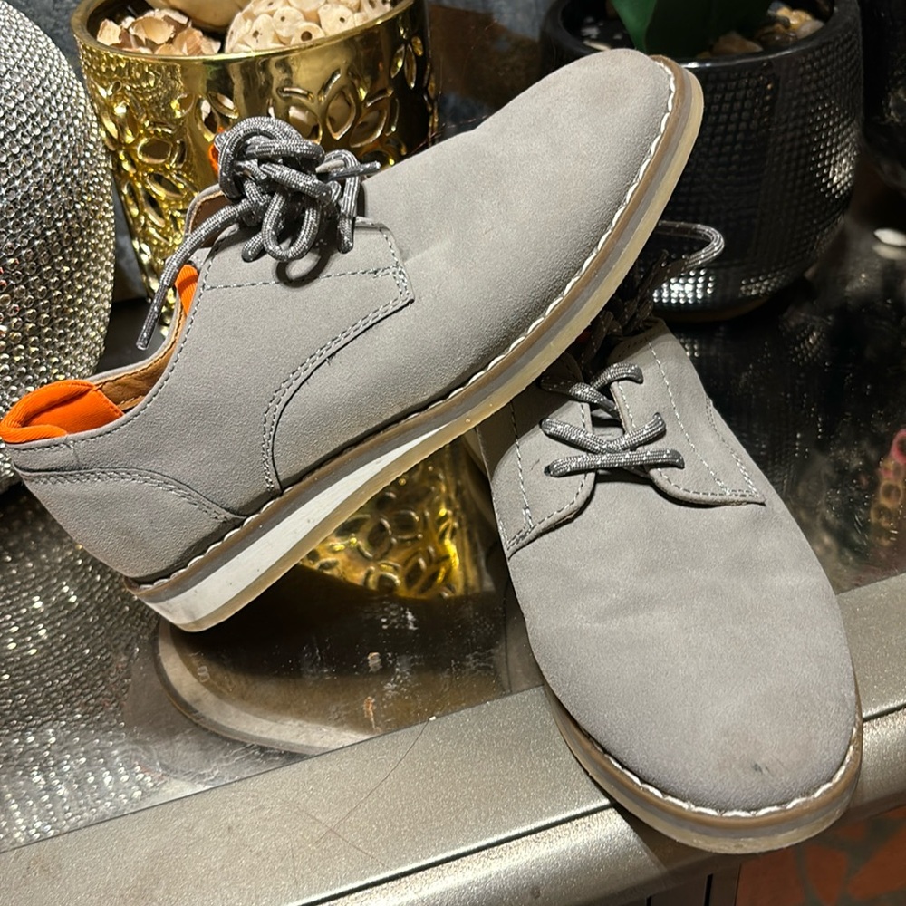 Dress shoes